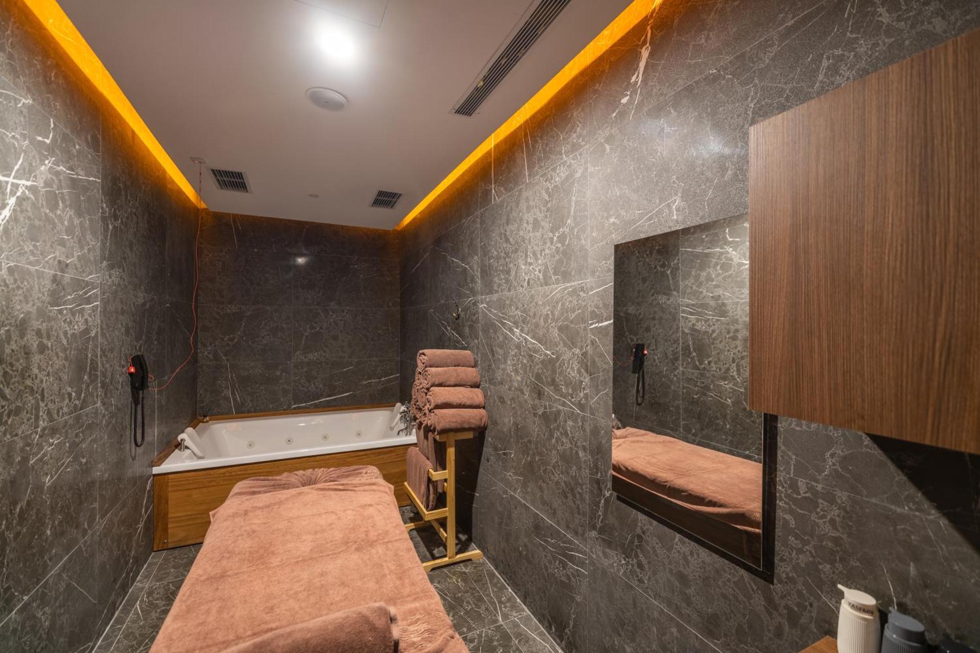 Questa Thermal & Spa Hotel Eskişehir Exteriör bild